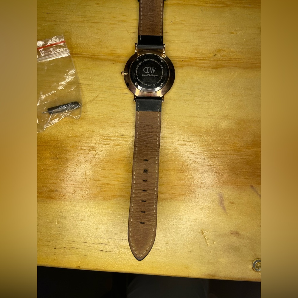 Daniel Wellington Watch - image 4